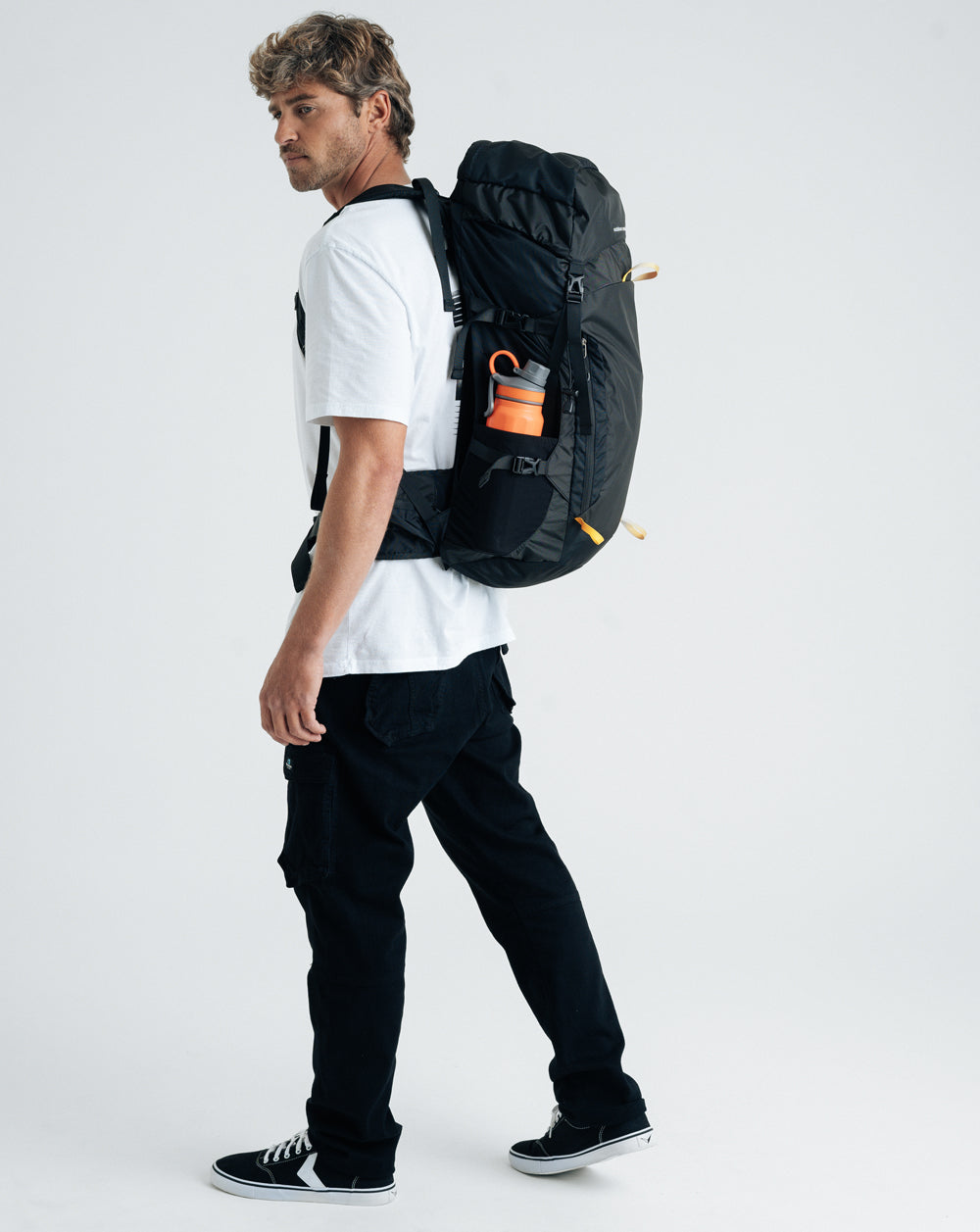 MOCHILA CARGUEIRA GALAPAGOS CHARGER PRETA 50 L