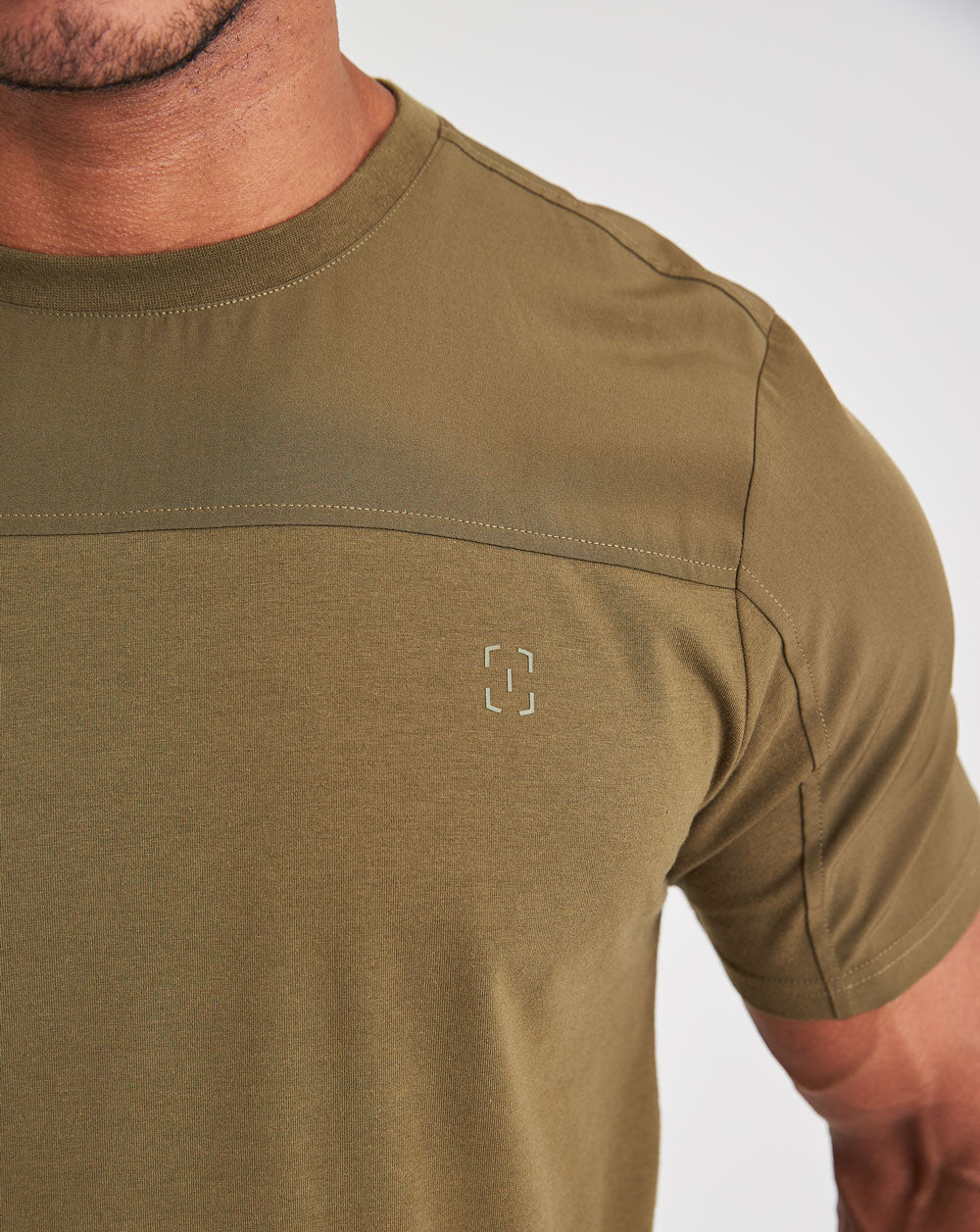 Camiseta Invictus Infantry Relief