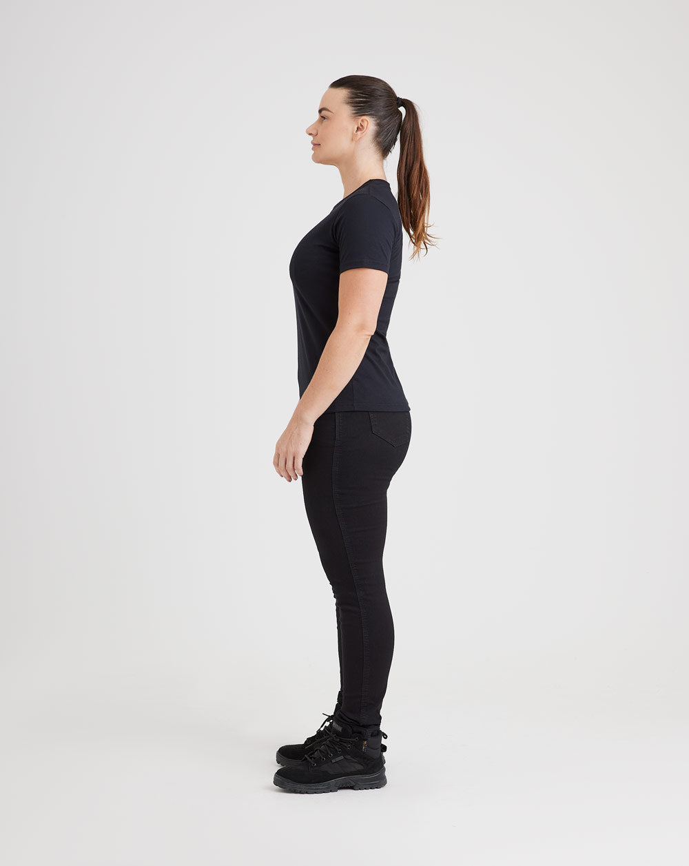 CAMISETA INVICTUS CONCEPT FORÇA PRETO FEMININA