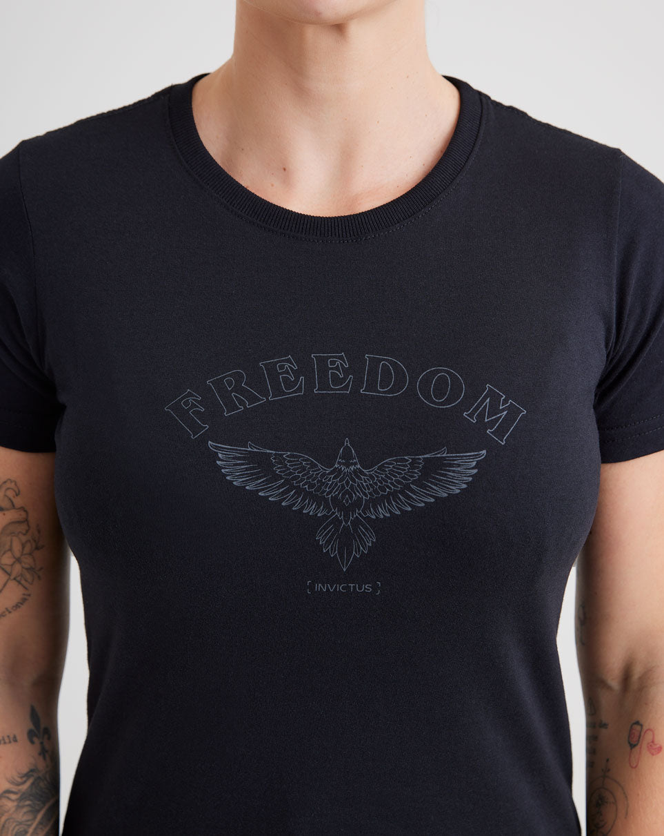 CAMISETA INVICTUS CONCEPT FREEDOM - PRETO FEMiNINA