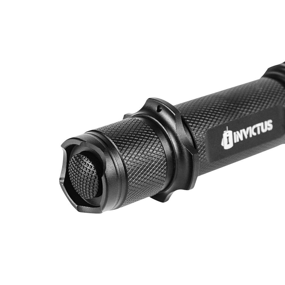 Lanterna Invictus Tática Sirius - 800 Lúmens