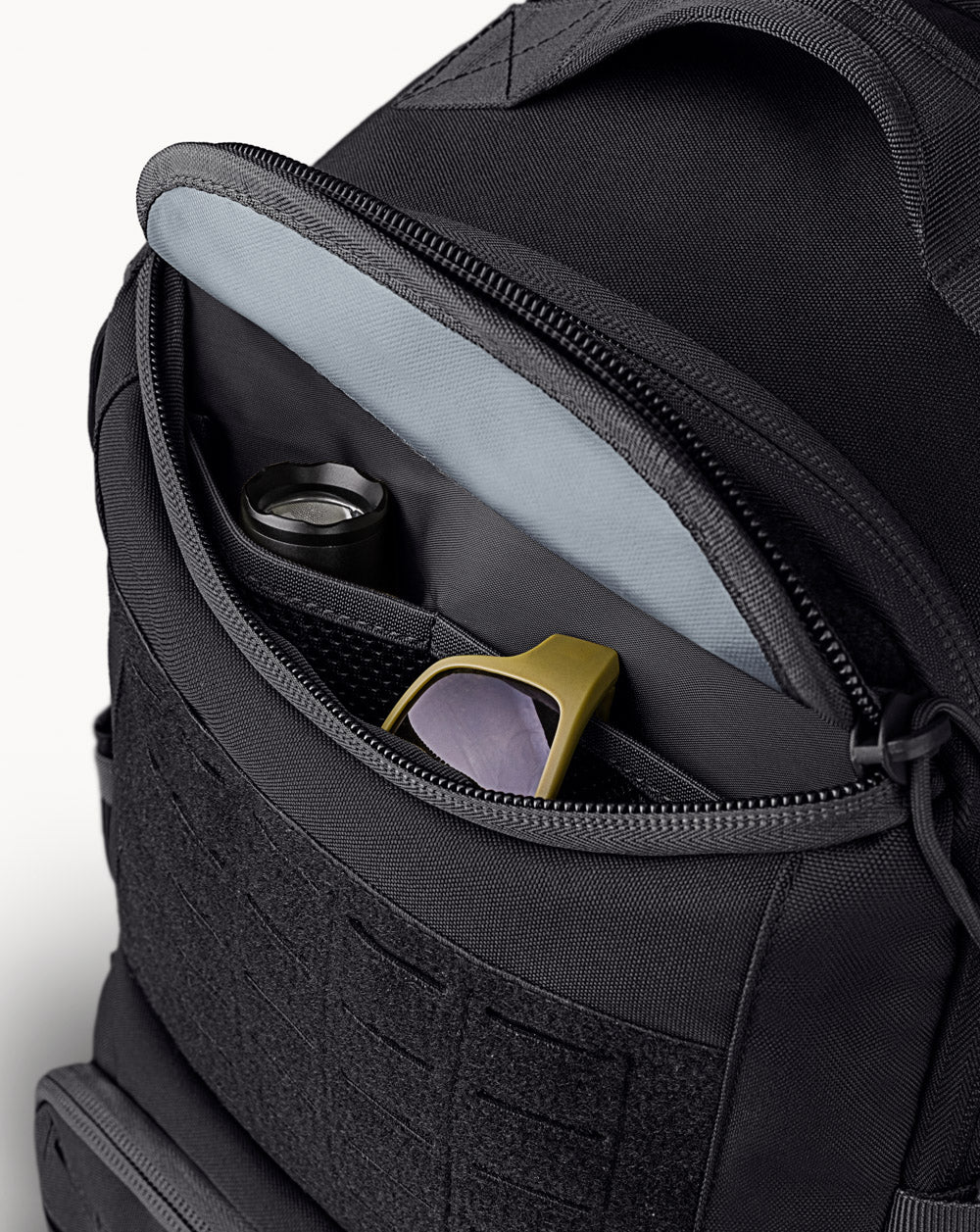 MOCHILA INVICTUS COMMANDER 2.0