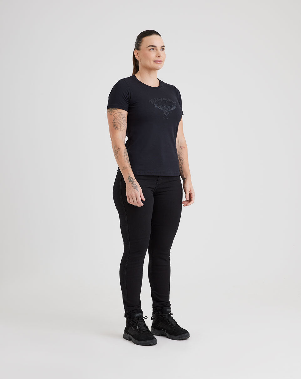 CAMISETA INVICTUS CONCEPT FREEDOM - PRETO FEMiNINA