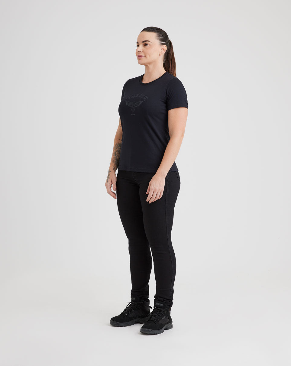 CAMISETA INVICTUS CONCEPT FREEDOM - PRETO FEMiNINA