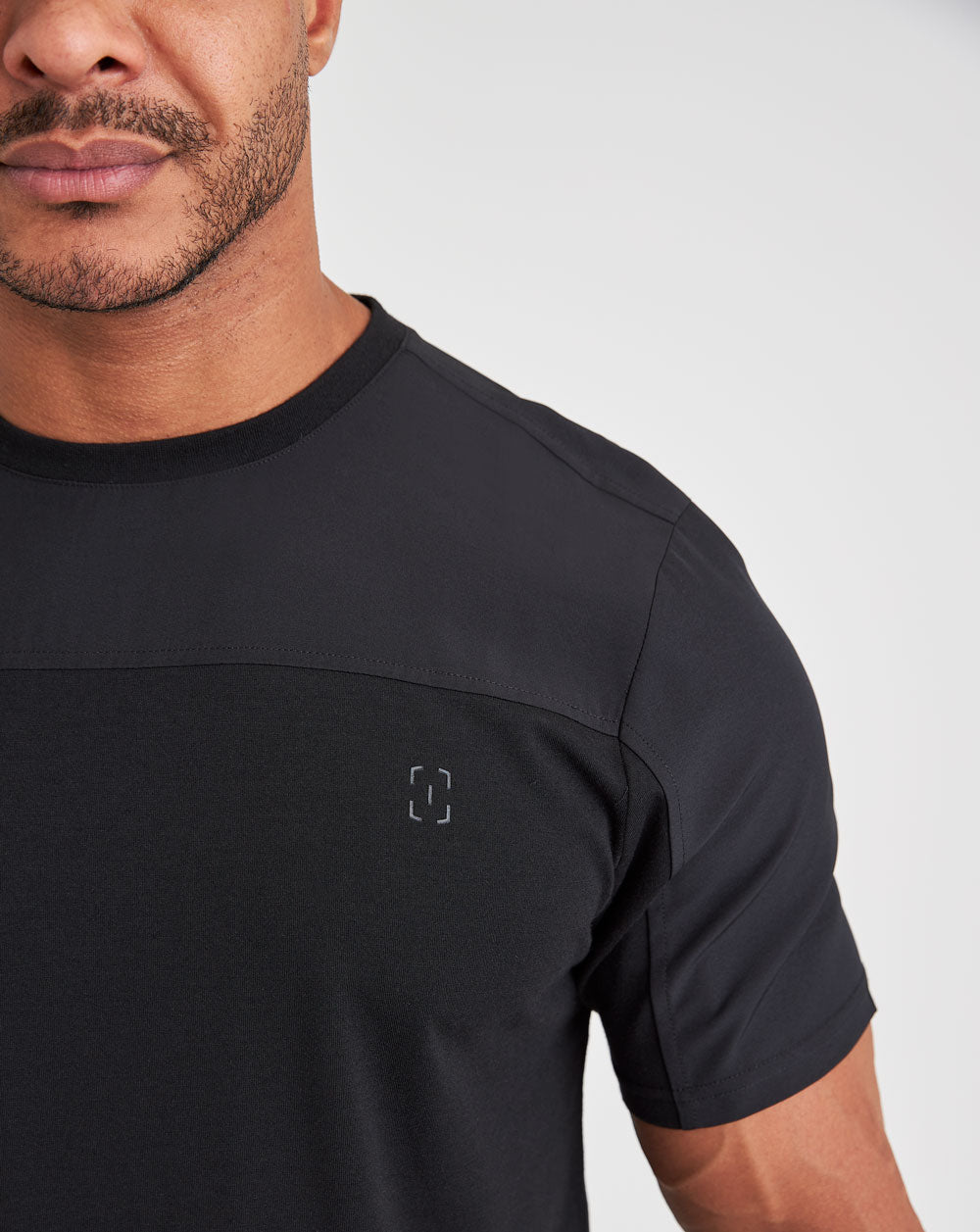 Camiseta Invictus Infantry Relief