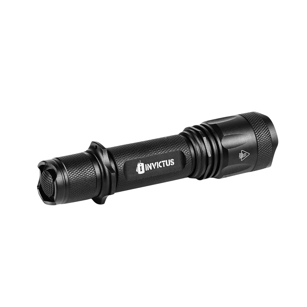 Lanterna Invictus Tática Sirius - 800 Lúmens