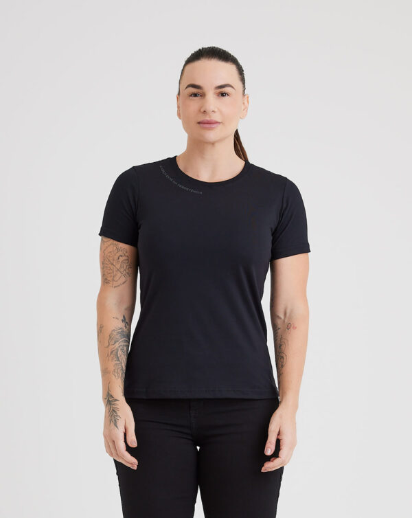 CAMISETA-CONCEPT-FORCA-PRETO-01.jpg