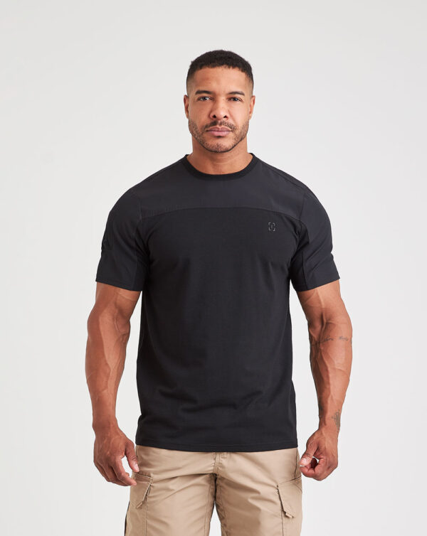 CAMISETA-INFANTRY-RELIEF-PRETA-INVICTUS-1.jpg